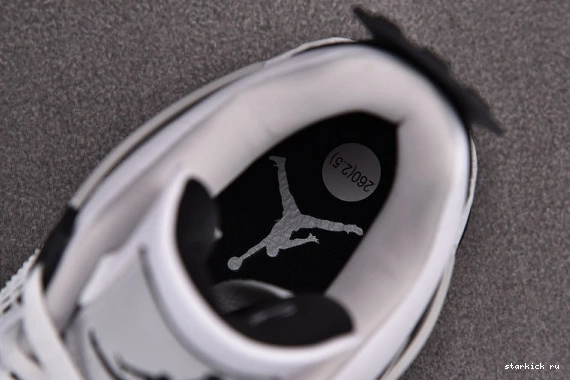 MILITARY DH6927-111 RETRO BLACK JORDAN DH6927-111 4 0312